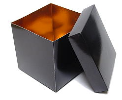 Cubebox appr. 1000gr Black laque Gold